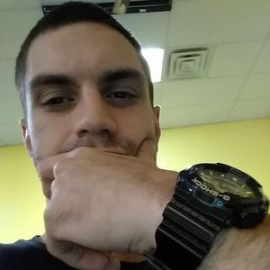 Meet your Posher, Ethan